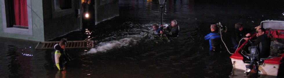 The Flood – night in the pool with DOP Tobias Albrecht